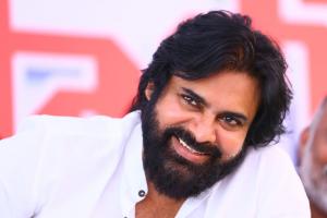 రాజకీయాల్లో ఆరడుగుల బుల్లెట్.. 'పవన్ కళ్యాణ్'